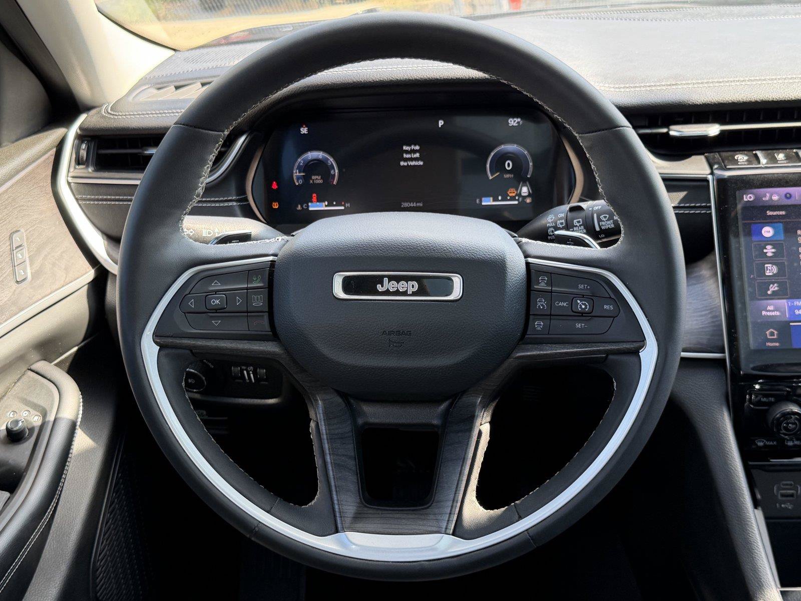 Used 2023 Jeep Grand Cherokee Limited RWD image 21