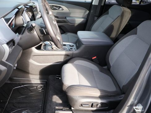 Used 2020 Chevrolet Traverse LT w/ Driver Confidence II Package image 48