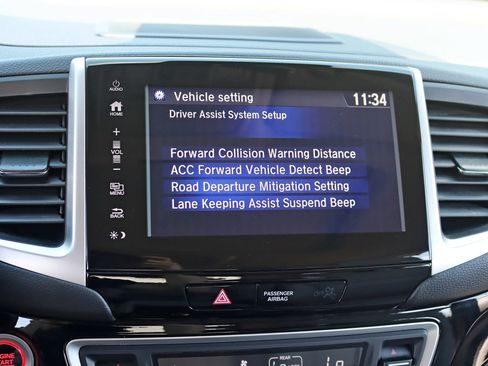 Used 2017 Honda Pilot Touring image 25