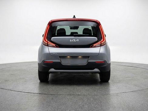 Used 2025 Kia Soul LX w/ LX Technology Package image 7