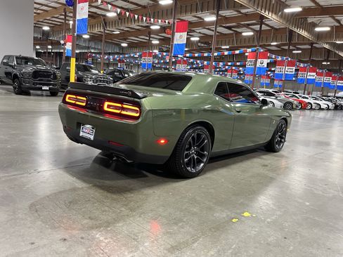 Used 2022 Dodge Challenger R/T Scat Pack w/ Plus Package image 6