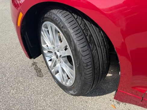 Used 2013 Lincoln MKZ FWD image 10