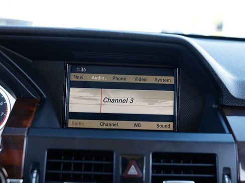 Used 2012 Mercedes-Benz GLK 350 2WD image 40