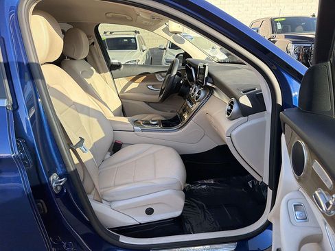 Used 2018 Mercedes-Benz GLC 300 image 27