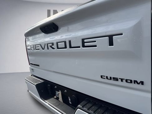 Used 2024 Chevrolet Silverado 1500 Custom AWD/4WD image 30
