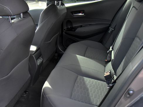 Used 2024 Toyota Corolla SE w/ SE Package image 38