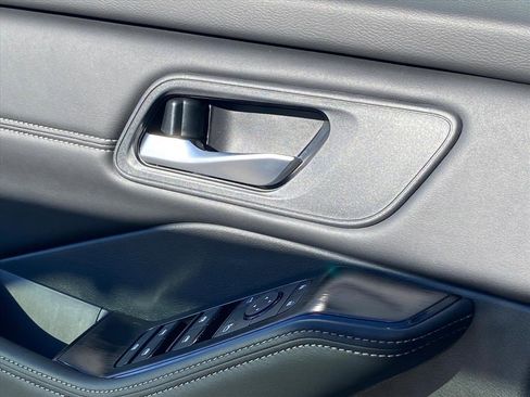 New 2026 Nissan Rogue SV image 18