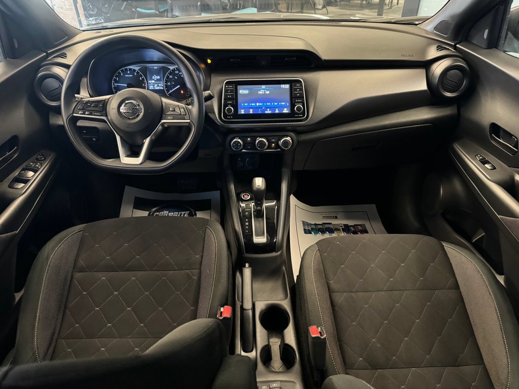Used 2020 Nissan Kicks S FWD image 9