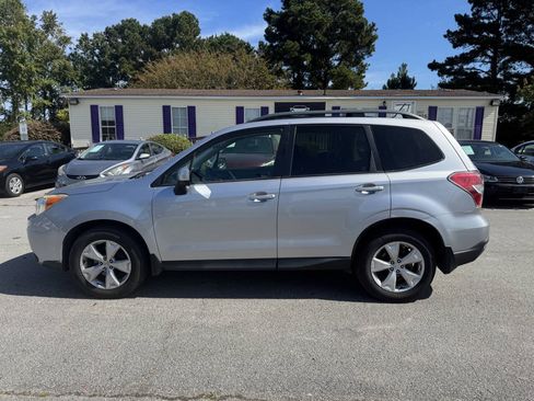 Used 2015 Subaru Forester 2.5i Premium w/ All-Weather Package AWD/4WD image 10