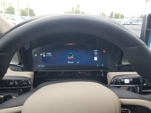 New 2025 Lincoln Corsair FWD image 10