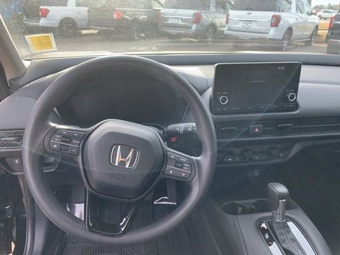 Used 2025 Honda HR-V LX image 11