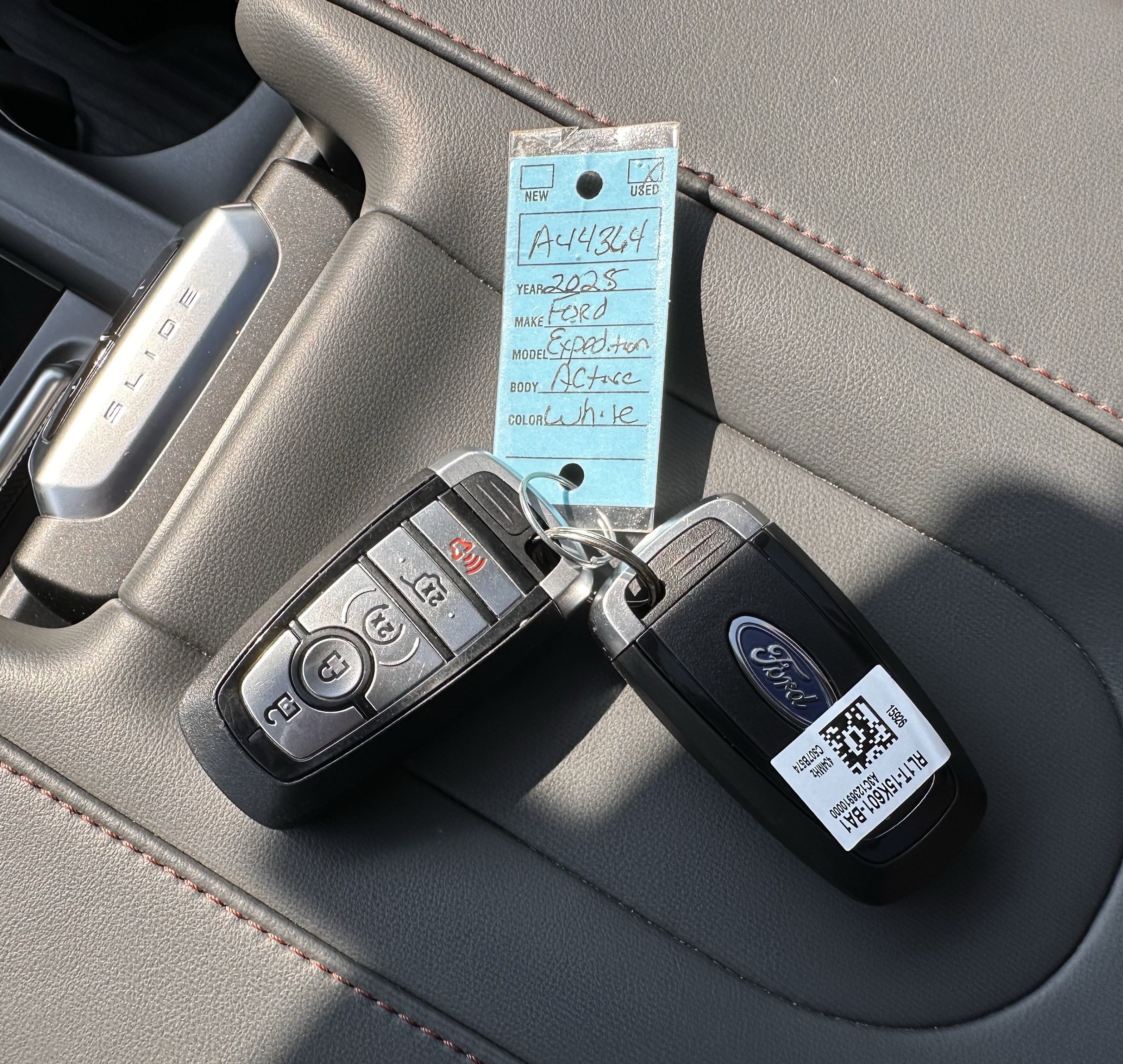 Used 2025 Ford Expedition Active AWD/4WD image 30
