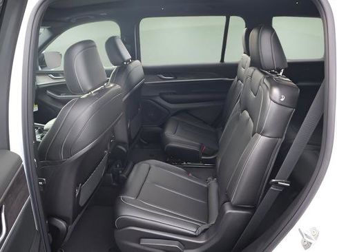 New 2025 Jeep Grand Cherokee L Limited w/ Black Appearance Package image 26