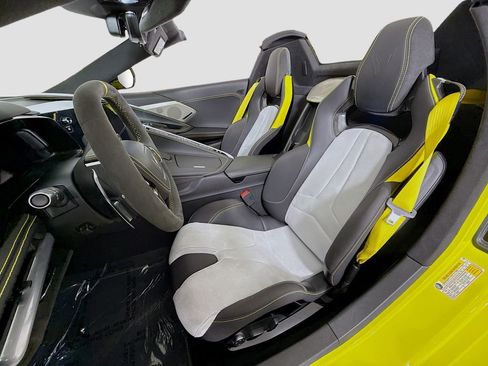 Used 2021 Chevrolet Corvette Stingray Premium Conv w/ Z51 Performance Package image 21