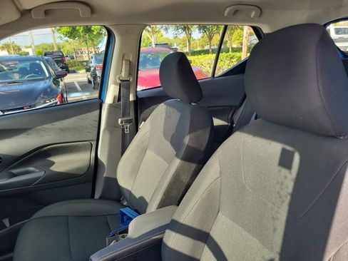 Used 2024 Nissan Kicks S FWD image 18