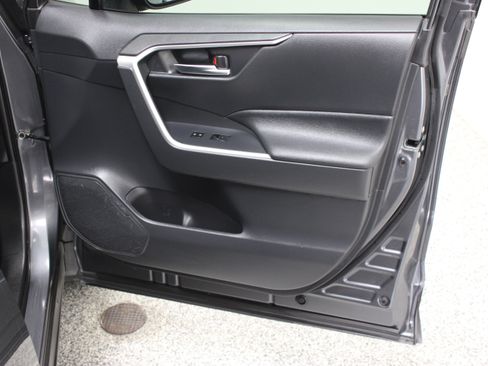 Used 2023 Toyota RAV4 XLE Premium FWD image 36