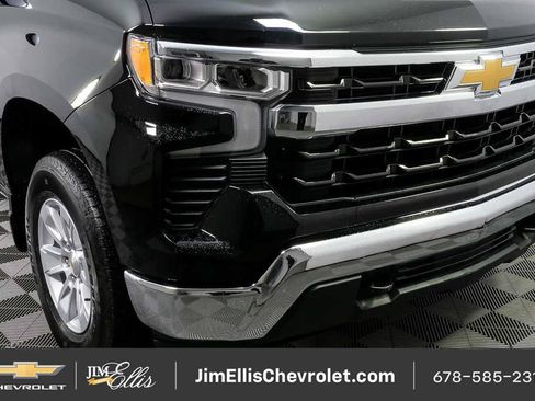 Certified 2025 Chevrolet Silverado 1500 LT AWD/4WD image 35
