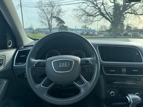 Used 2016 Audi Q5 2.0T Premium Plus w/ Technology Package image 18