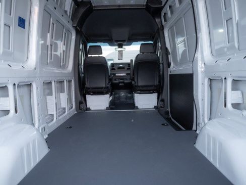 New 2025 Mercedes-Benz Sprinter 2500 image 9