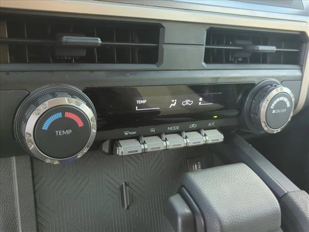 Certified 2025 Toyota Tacoma SR5 AWD/4WD image 20