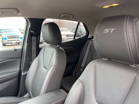 Used 2024 Buick Encore GX Sport Touring image 13