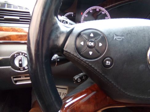 Used 2013 Mercedes-Benz S 550 4MATIC image 58