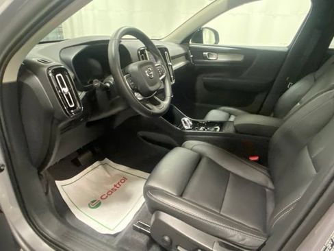 Used 2026 Volvo XC40 B5 Plus AWD/4WD image 10