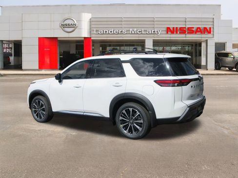 New 2026 Nissan Pathfinder Platinum w/ Cargo Package image 5