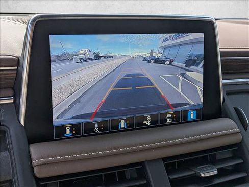 Used 2021 Chevrolet Tahoe High Country image 14