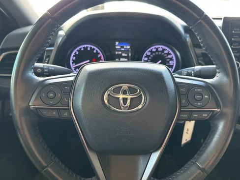 Used 2022 Toyota Camry SE FWD image 23