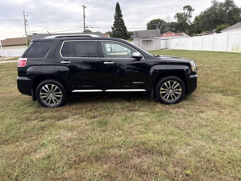 Used 2017 GMC Terrain Denali w/ LPO, Protection Package AWD/4WD image 4