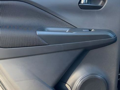 Certified 2025 Nissan Kicks Play S image 21