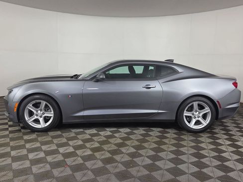 Used 2022 Chevrolet Camaro LT RWD image 3