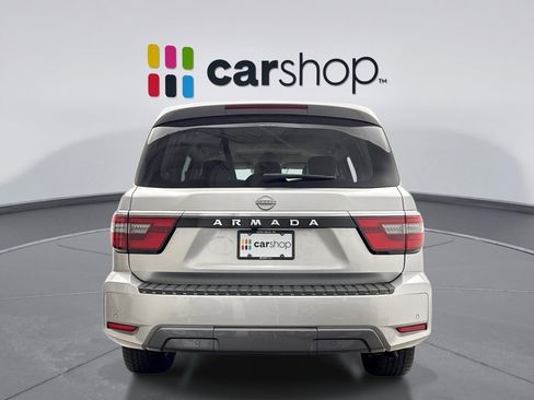 Used 2022 Nissan Armada SV w/ SV Appearance Package image 4