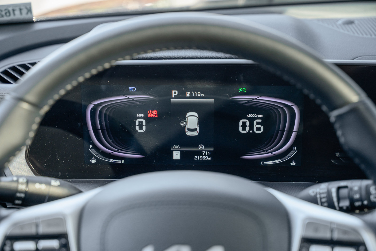 Used 2025 Kia Telluride S FWD image 32