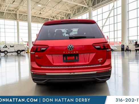 Used 2023 Volkswagen Tiguan SE FWD image 30