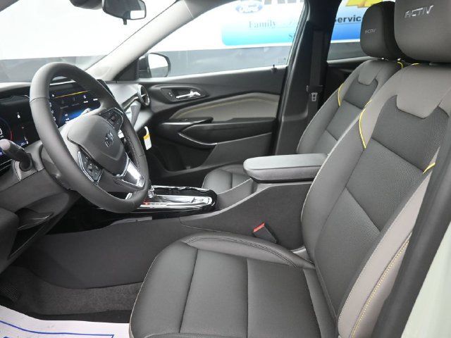 Used 2025 Chevrolet Trax ACTIV w/ Driver Confidence Package FWD image 12