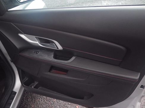 Used 2010 GMC Terrain SLE image 35