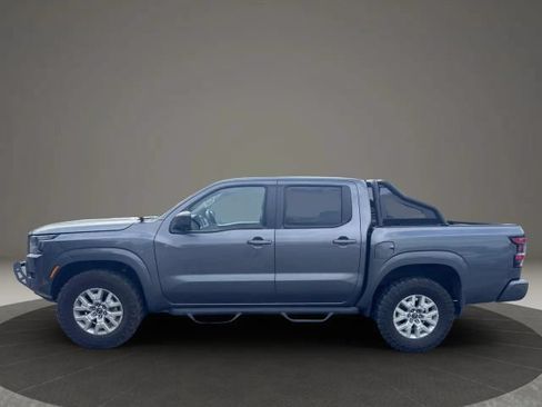 Used 2022 Nissan Frontier SV AWD/4WD image 2