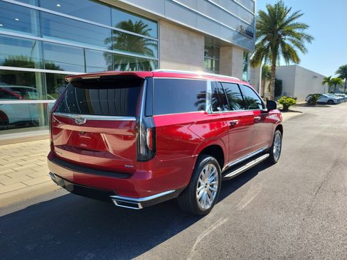 Used 2023 Cadillac Escalade ESV Premium Luxury w/ LPO, Floor Liner Package AWD/4WD image 4