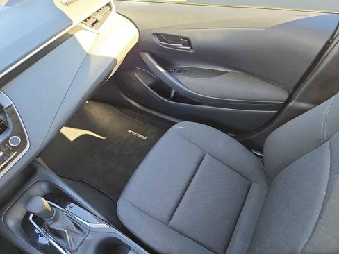 Used 2024 Toyota Corolla LE image 13
