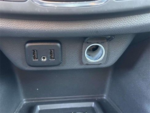 Certified 2023 Chevrolet Traverse LT w/ Midnight/Sport Edition image 24