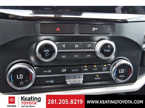 Used 2022 Ford Expedition XLT RWD image 25