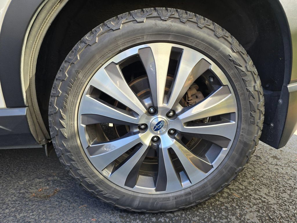 Used 2019 Subaru Ascent Premium AWD/4WD image 6