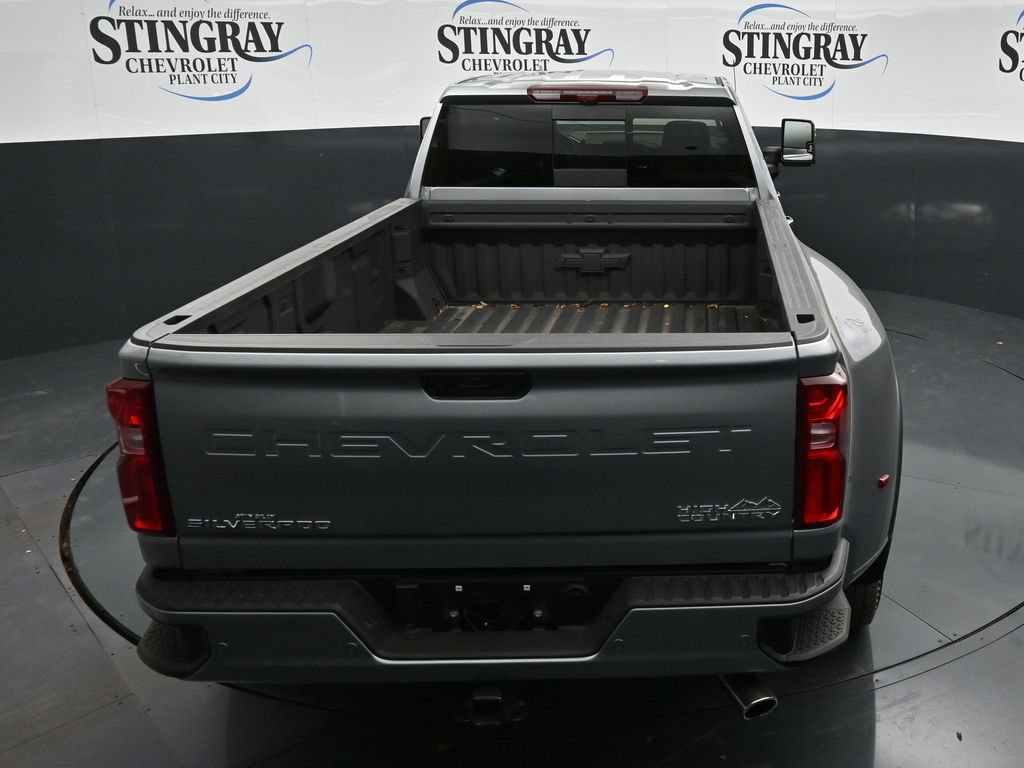 Used 2026 Chevrolet Silverado 3500 High Country w/ Technology Package AWD/4WD image 23