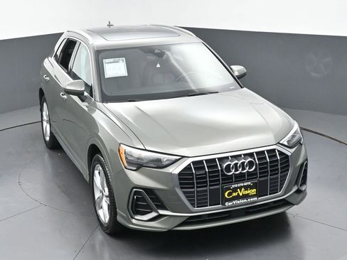 Used 2022 Audi Q3 2.0T Premium w/ Convenience Package AWD/4WD image 43