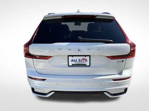 New 2026 Volvo XC60 B5 Core w/ Climate Package PRO image 7