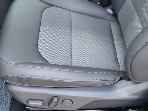 New 2026 Kia Niro EX w/ EX Premium Package FWD image 8