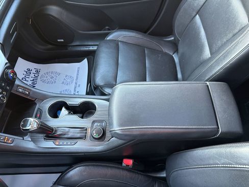 Used 2019 GMC Acadia SLT image 22