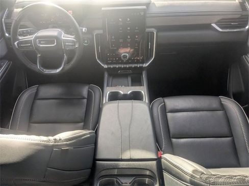 Used 2024 GMC Acadia Denali w/ Super Cruise Package image 31